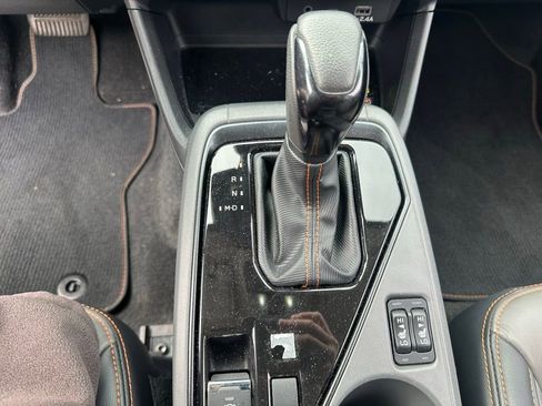 Used 2024 Subaru Crosstrek 2.5i Limited w/ Crosstrek Mirror Package image 28