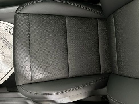 New 2026 Chevrolet Equinox LT w/ Convenience Package II FWD image 21