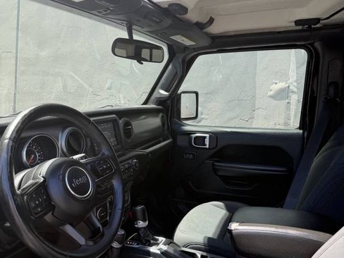 Used 2018 Jeep Wrangler Unlimited Sport S AWD/4WD image 22