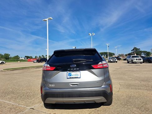 Used 2022 Ford Edge SEL w/ Convenience Package AWD/4WD image 6