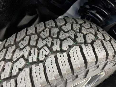 New 2026 Jeep Compass Trailhawk w/ Sun, Sound & Navigation Group image 38