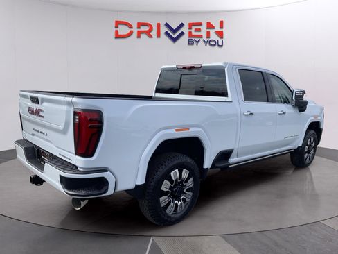 New 2026 GMC Sierra 2500 Denali w/ Denali Reserve Package image 6
