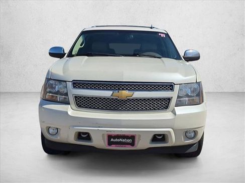 Used 2011 Chevrolet Suburban LTZ AWD/4WD image 2
