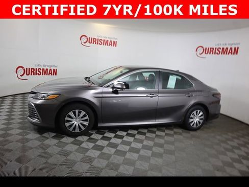 Used 2024 Toyota Camry LE FWD image 6