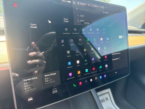 Used 2021 Tesla Model Y Performance AWD/4WD image 13