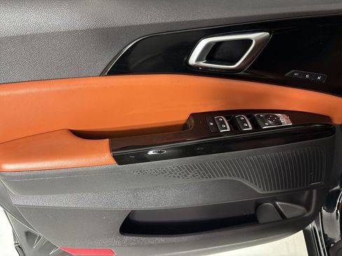 Used 2023 Kia Carnival SX Prestige image 14