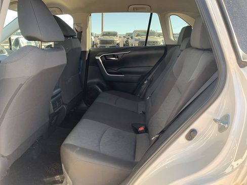 Used 2024 Toyota RAV4 XLE FWD image 23