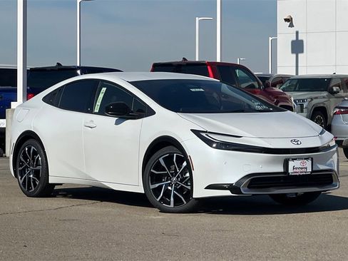 New 2026 Toyota Prius XSE image 2