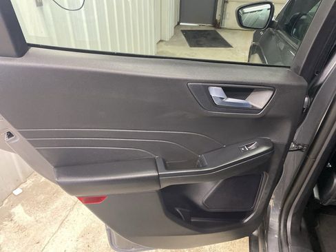 Used 2024 Ford Escape ST-Line image 23