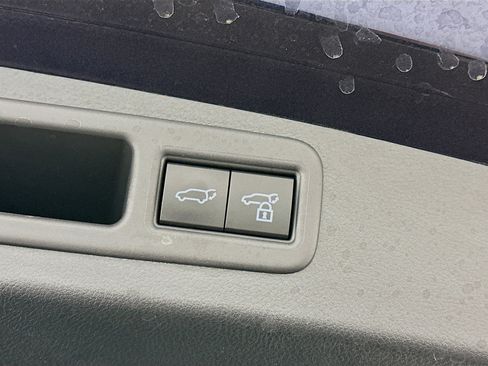 Used 2023 Lexus RX 350 F Sport w/ Accessory Package image 32