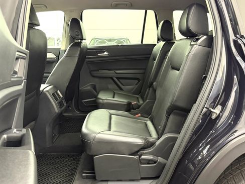 Used 2018 Volkswagen Atlas SE image 11