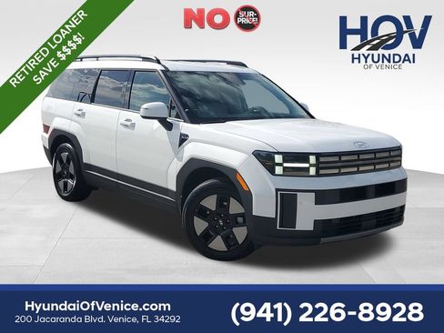 Used 2026 Hyundai Santa Fe SEL FWD image 1