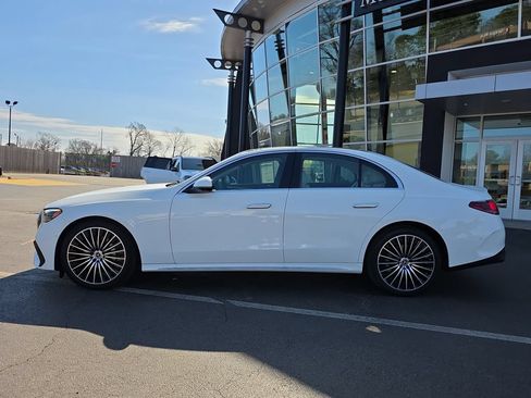 Used 2026 Mercedes-Benz E 350 4MATIC Sedan image 2