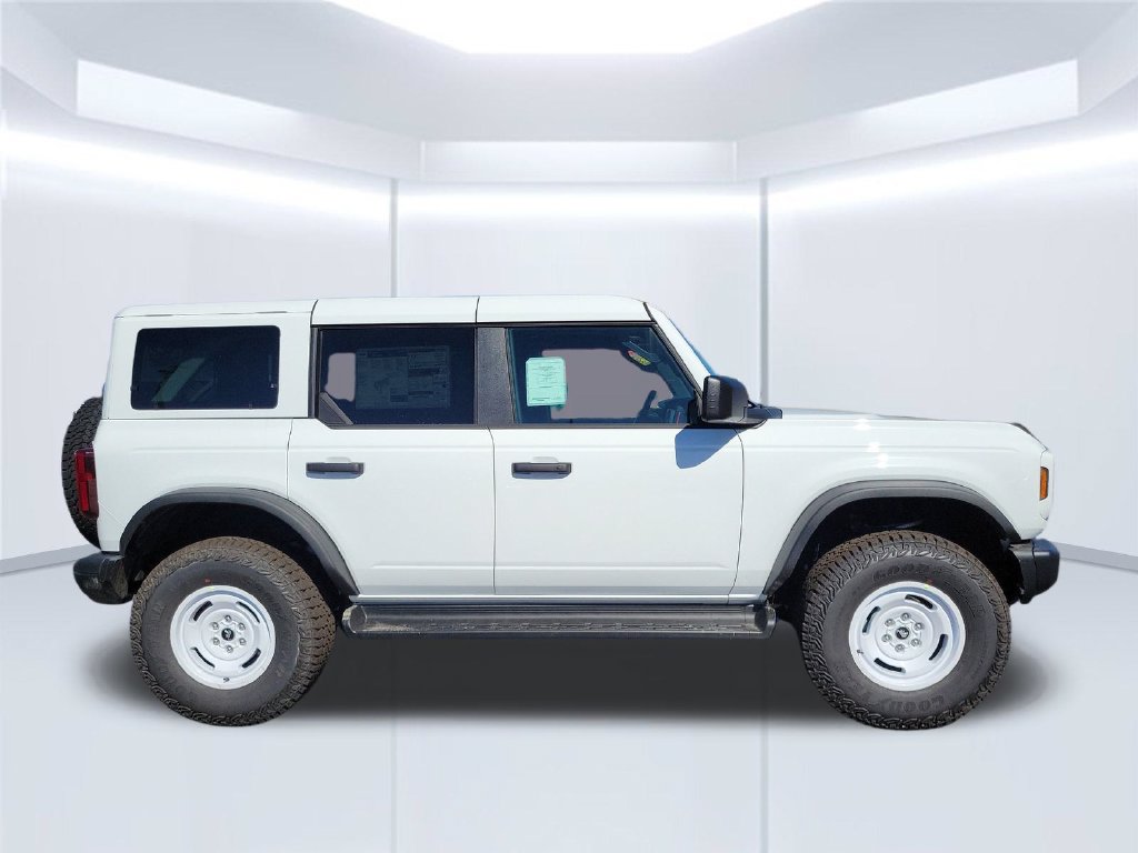 New 2026 Ford Bronco Heritage Edition AWD/4WD image 3