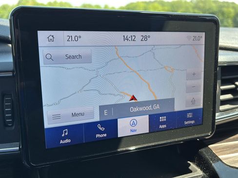 Used 2023 Ford Explorer Limited image 13