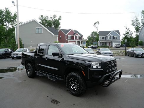 Used 2022 Nissan Frontier S w/ Technology Package AWD/4WD image 2