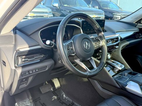 Used 2024 Acura MDX SH-AWD w/ Technology Package image 18