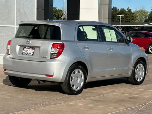 Used 2012 Scion xD image 4