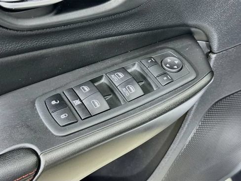 Used 2021 Jeep Cherokee Trailhawk w/ Trailer Tow Group AWD/4WD image 20
