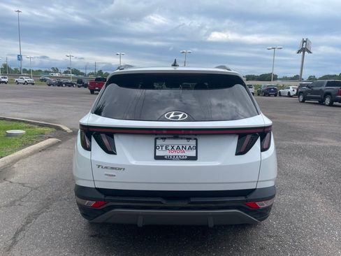 Used 2022 Hyundai Tucson Limited w/ Cargo Package FWD image 3