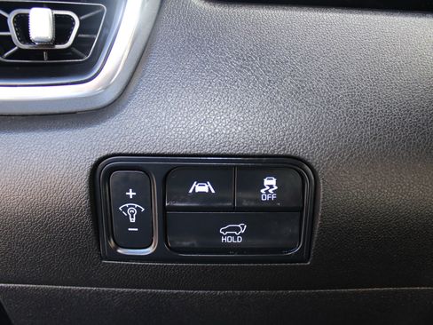 Used 2023 Kia Sorento SX image 15