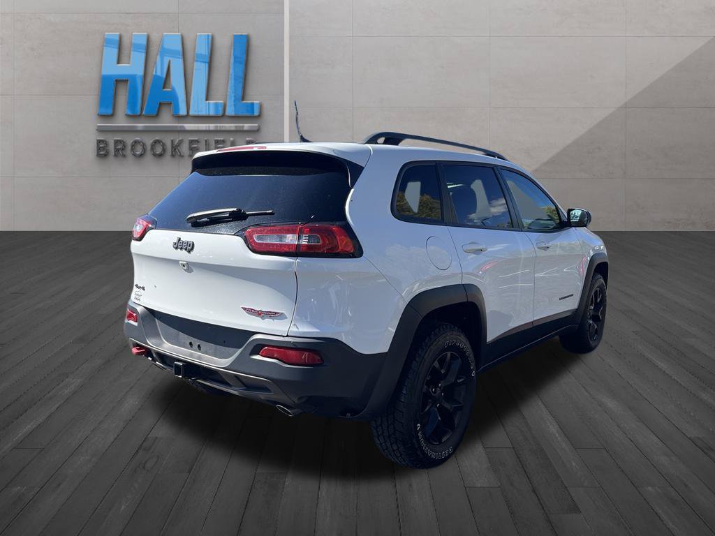 Used 2017 Jeep Cherokee Trailhawk AWD/4WD image 5