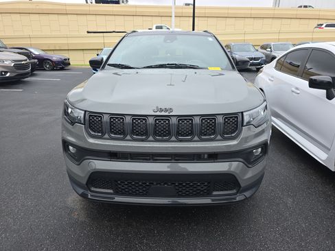 Used 2023 Jeep Compass Altitude image 4