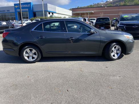 Used 2015 Chevrolet Malibu LT image 21