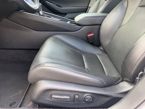 Used 2023 Honda Accord Touring image 11