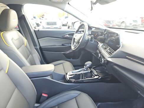 New 2026 Chevrolet Trax ACTIV w/ Sunroof Package image 25