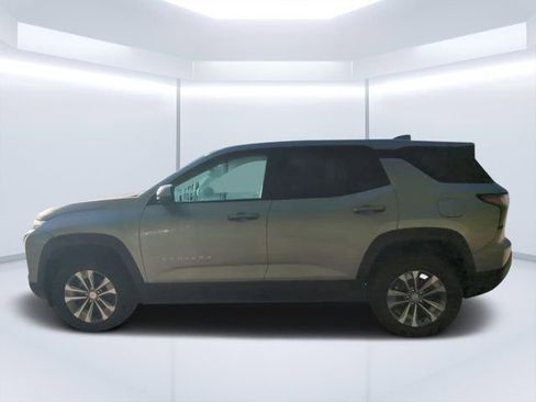 Used 2025 Chevrolet Equinox LT FWD image 6