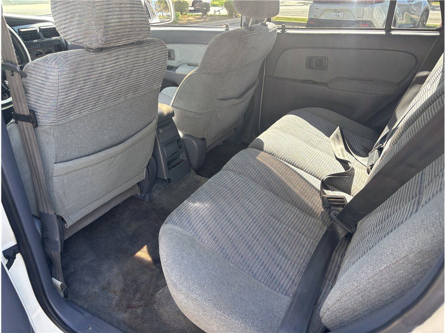 Used 1998 Toyota 4Runner SR5 w/ Preferred Equipment Group 1 AWD/4WD image 10