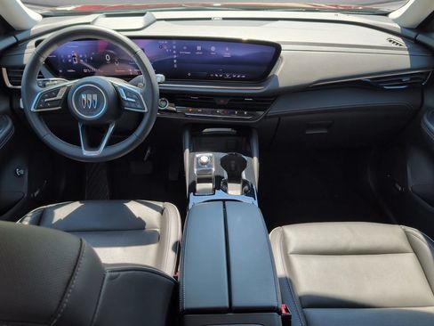 Used 2024 Buick Envision Avenir AWD/4WD image 18