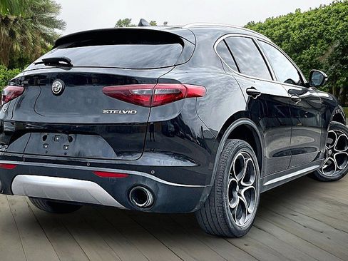 Used 2019 Alfa Romeo Stelvio Ti Lusso w/ Quick Order Package 22X Lusso image 2