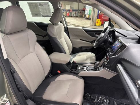 Used 2020 Subaru Forester Limited AWD/4WD image 9
