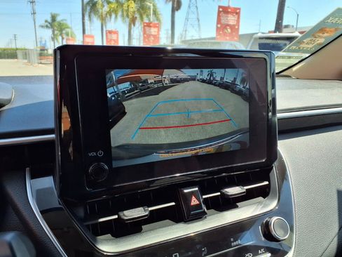 Used 2024 Toyota Corolla LE FWD image 17