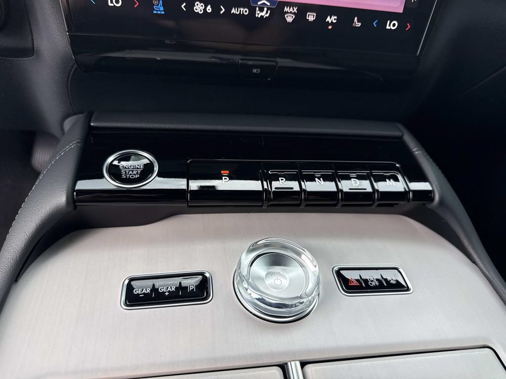 New 2026 Lincoln Navigator Reserve w/ Jet Appearance Package AWD/4WD image 30