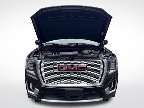Used 2024 GMC Yukon XL Denali AWD/4WD image 16