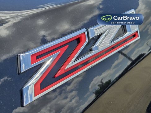 Certified 2025 Chevrolet Silverado 1500 LT AWD/4WD image 15