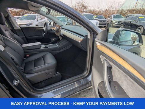 Used 2023 Tesla Model Y Long Range image 14