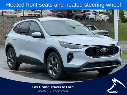 Used 2025 Ford Escape ST-Line Select AWD/4WD image 37