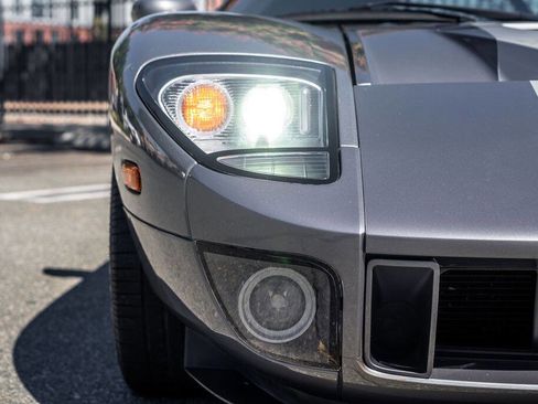 Used 2006 Ford GT image 36