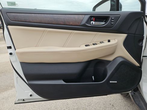 Used 2019 Subaru Outback 3.6R Limited image 11