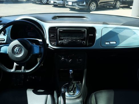 Used 2012 Volkswagen Beetle 2.5 image 30