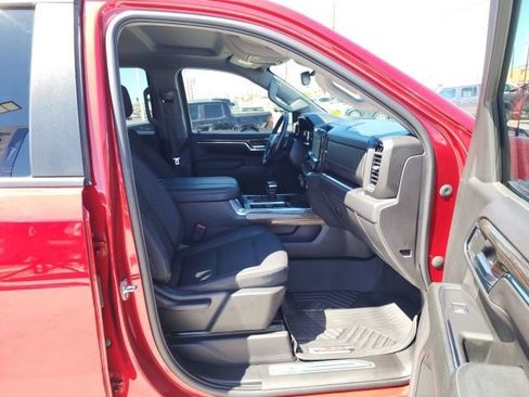 Used 2024 Chevrolet Silverado 1500 RST w/ Z71 Off-Road Package image 32