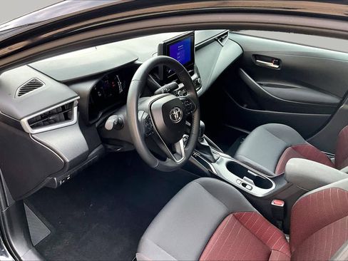 Used 2026 Toyota Corolla SE FWD image 18