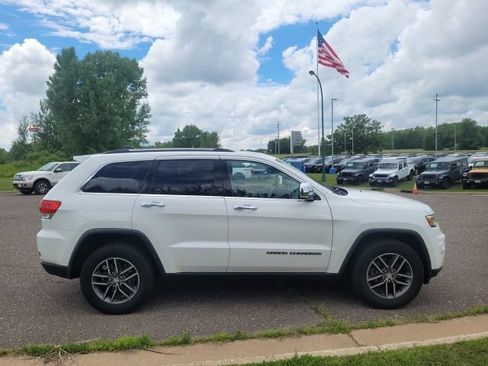 Used 2017 Jeep Grand Cherokee Limited w/ Trailer Tow Group IV AWD/4WD image 10