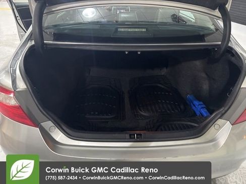 Used 2017 Toyota Camry SE image 28