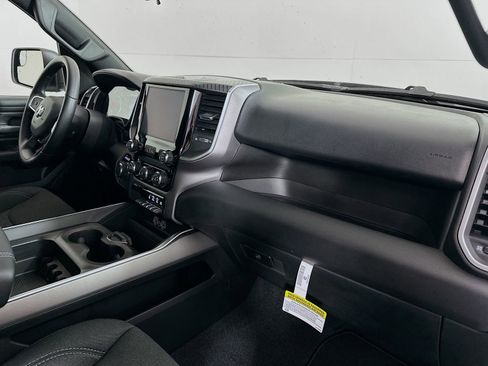 New 2026 RAM 1500 Express AWD/4WD image 27