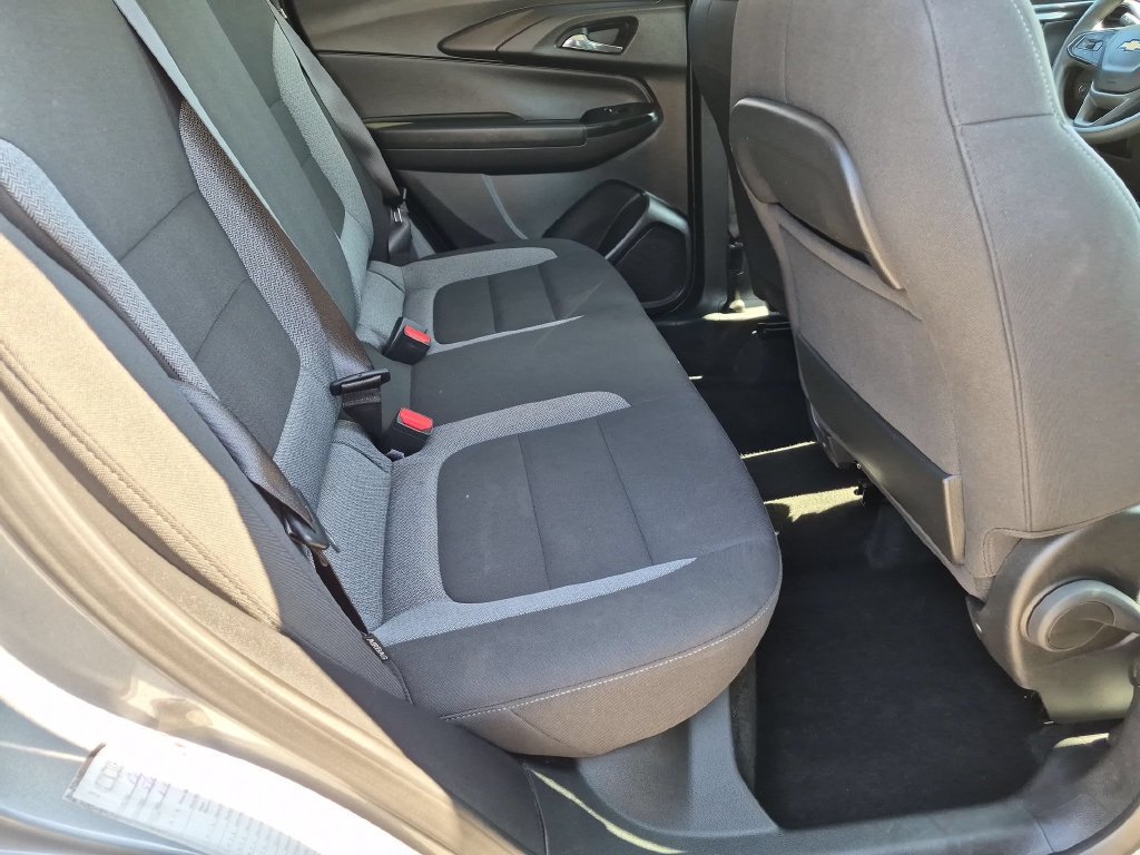 Used 2025 Chevrolet TrailBlazer LT AWD/4WD image 28